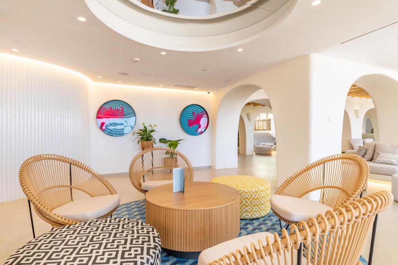 Grupotel Cala San Vicente Sant Joan De Labritja Esterno foto The lobby of the hotel